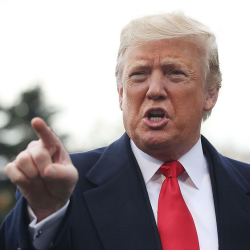 Trump announces a 35% tariff on Canada and plans to implement universal tariffs, causing another ripple in the global trade landscape